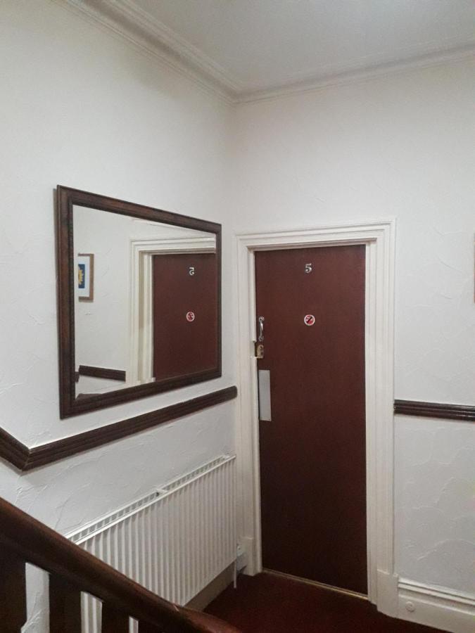 ブラックプール Witton House Bed & Breakfast エクステリア 写真